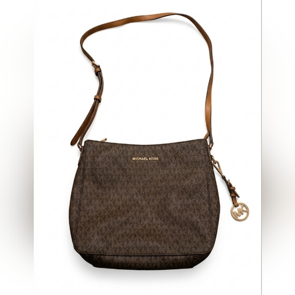 Michael Kors Handbags - Michael Kors Jet Set Travel Large Logo Messenger Bag~EUC